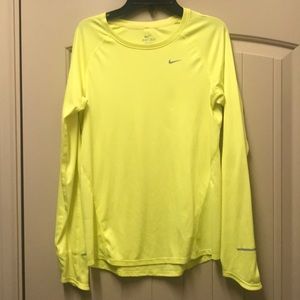 Nike women’s dry fit shirt